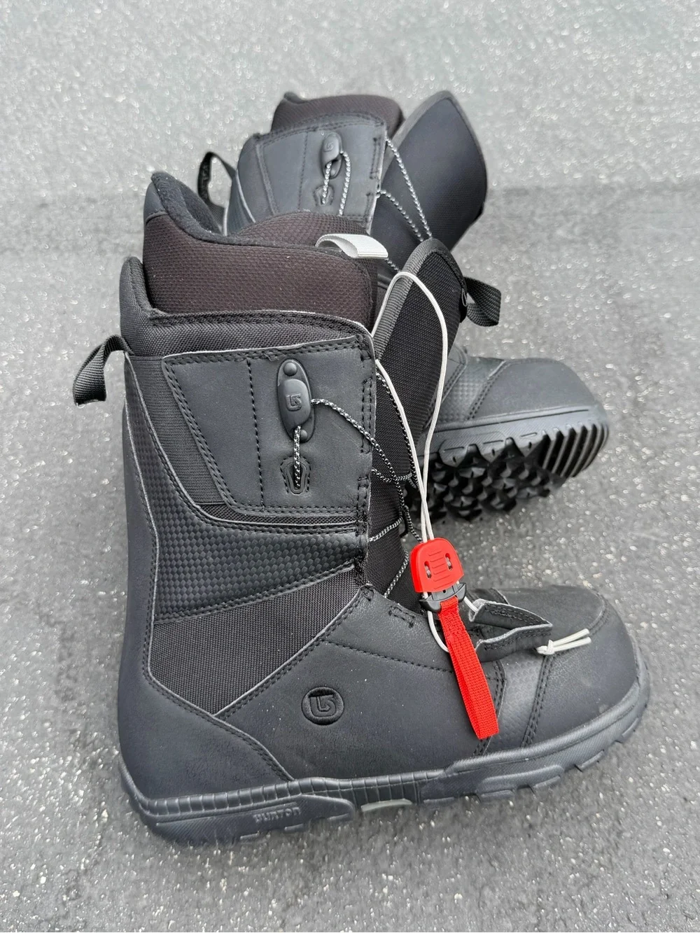 Burton Black Snowboard Boots with Red Lace Lock Accent size 8